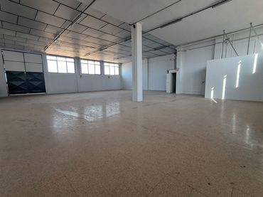 Capannone industriale in affitto a Vapor Gordills