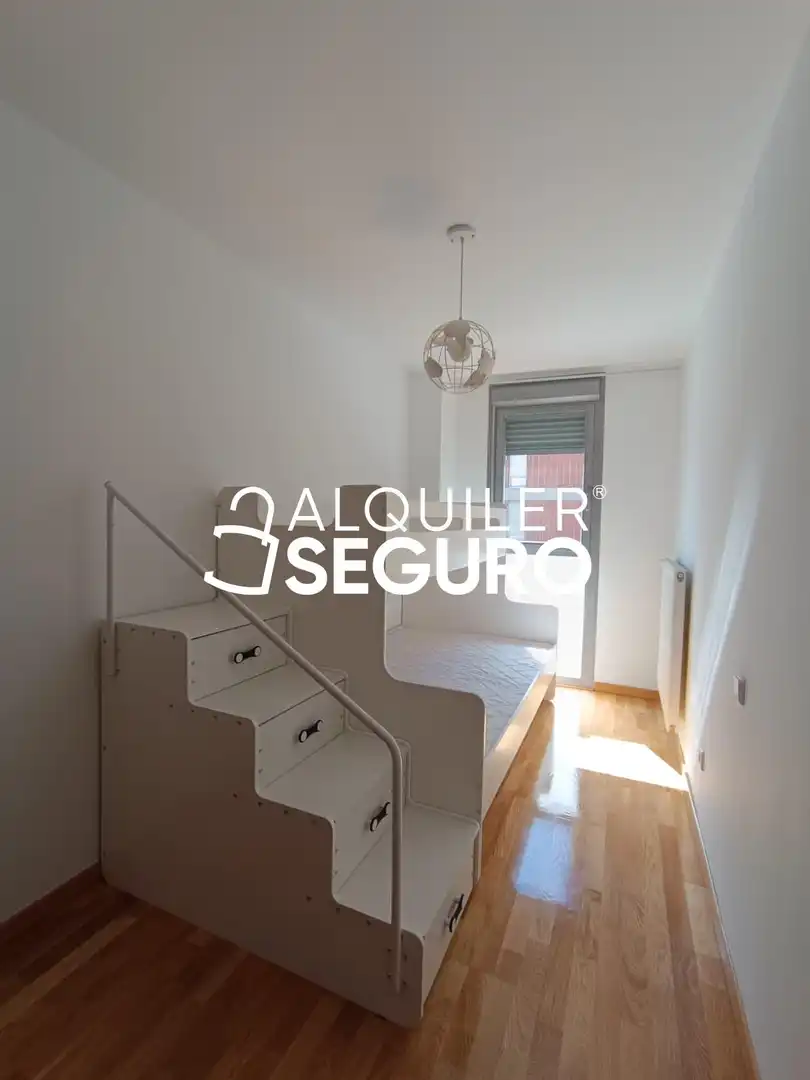 Bedroom of Flat for rent in Leganés  with Air Conditioner, Heating and Terrace