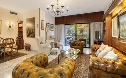 Living room of Flat for sale in  Granada Capital  with Air Conditioner, Terrace and Storage room