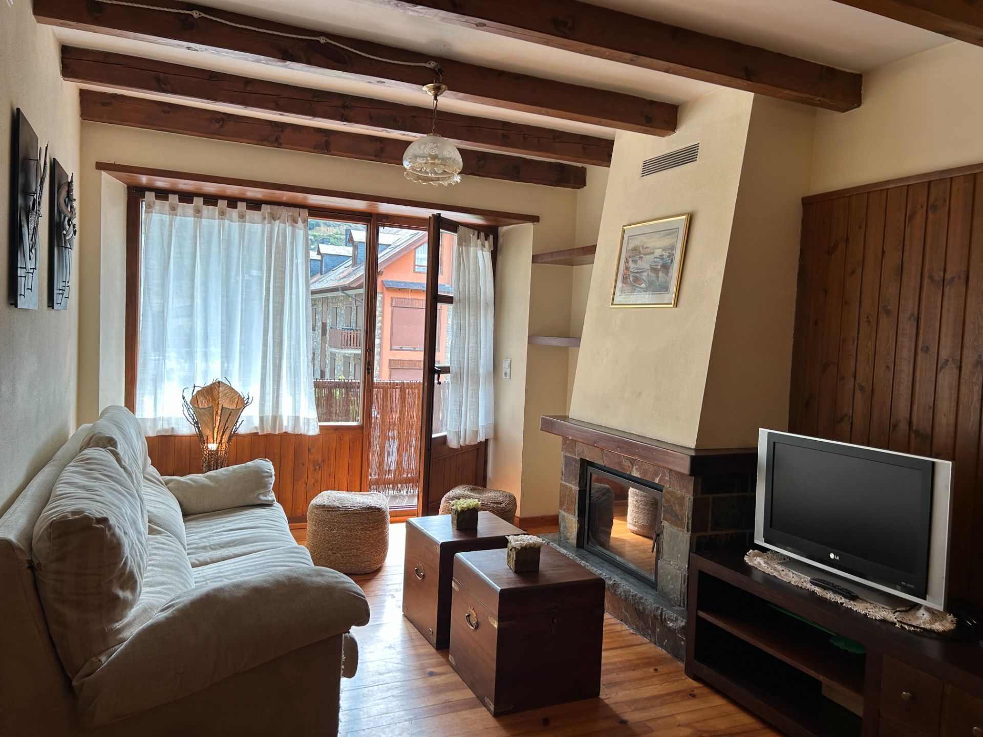 Living room of Apartment for sale in Esterri d'Àneu  with Heating, Parquet flooring and Terrace