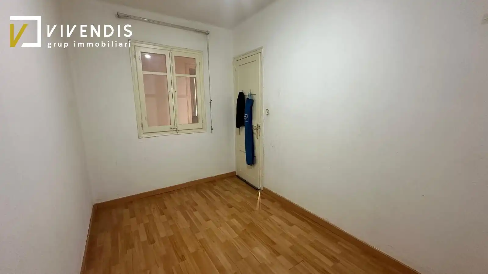 Habitación de Piso en venta en Lleida con Calefacción, Terraza y Balcón