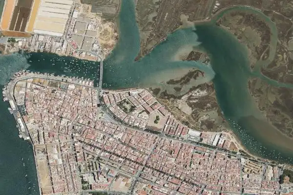 Garage zum Verkauf in Isla Cristina Ciudad