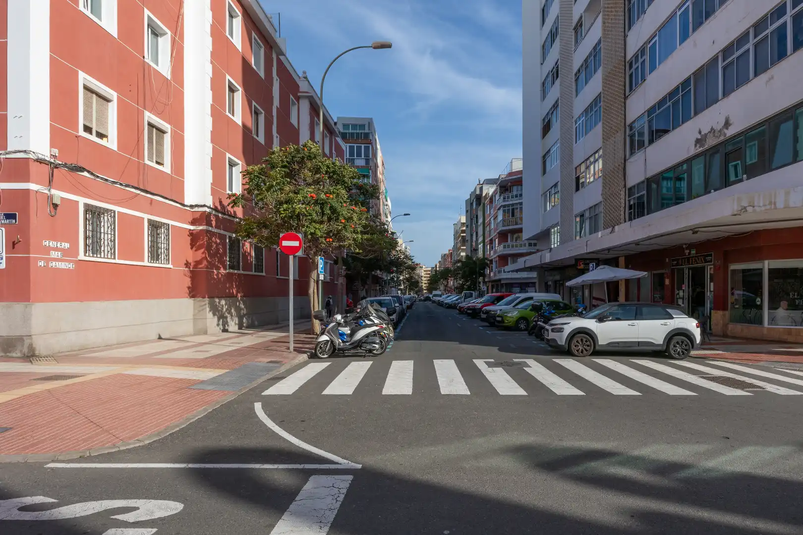 Vista exterior de Local en venta en Las Palmas de Gran Canaria