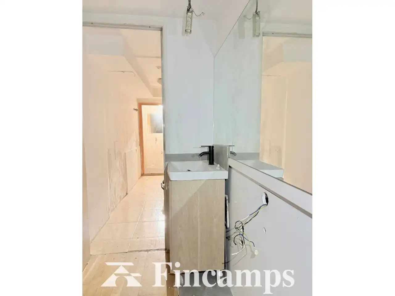 Commercial properties for rent in Sabadell  with Air Conditioner and Alarm