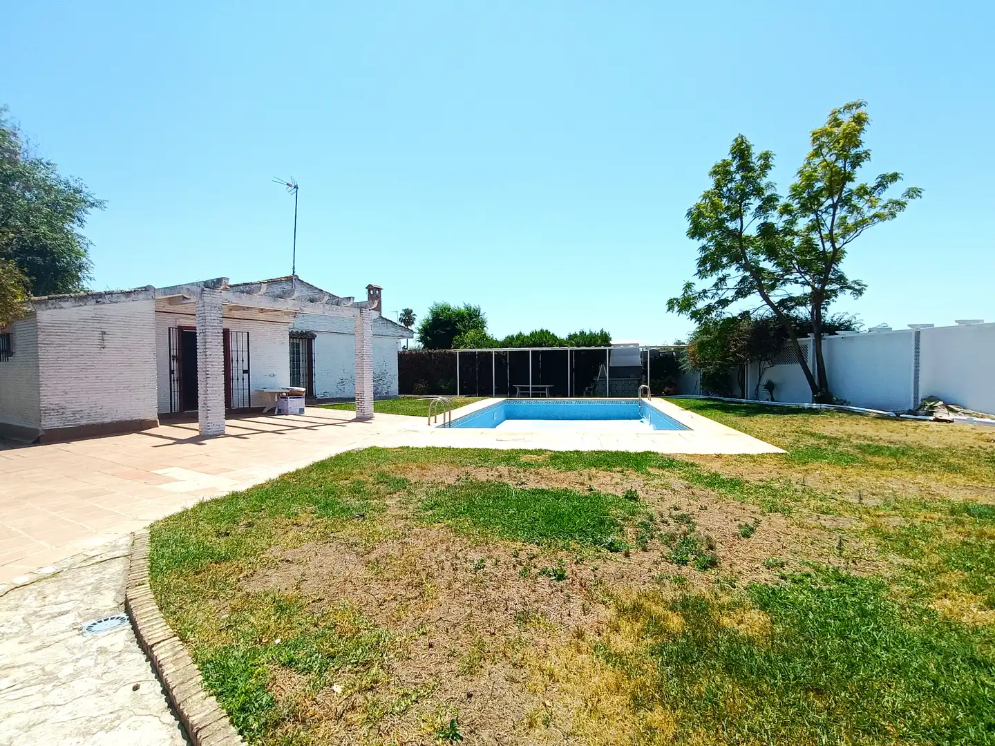 Piscina de Casa o chalet en venta en Espartinas con Aire acondicionado, Jardín privado y Terraza