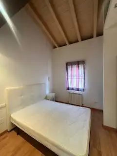 Schlafzimmer von Wohnungen zur Miete in León Capital  mit Heizung, Parkett und Möbliert