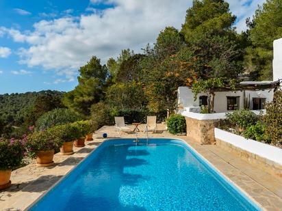 Schwimmbecken von Country house zum verkauf in Sant Josep de sa Talaia mit Heizung, Terrasse und Abstellraum
