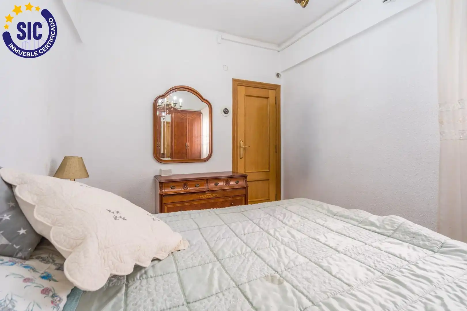 Bedroom of Apartments for sale in Valencia  with Air Conditioner