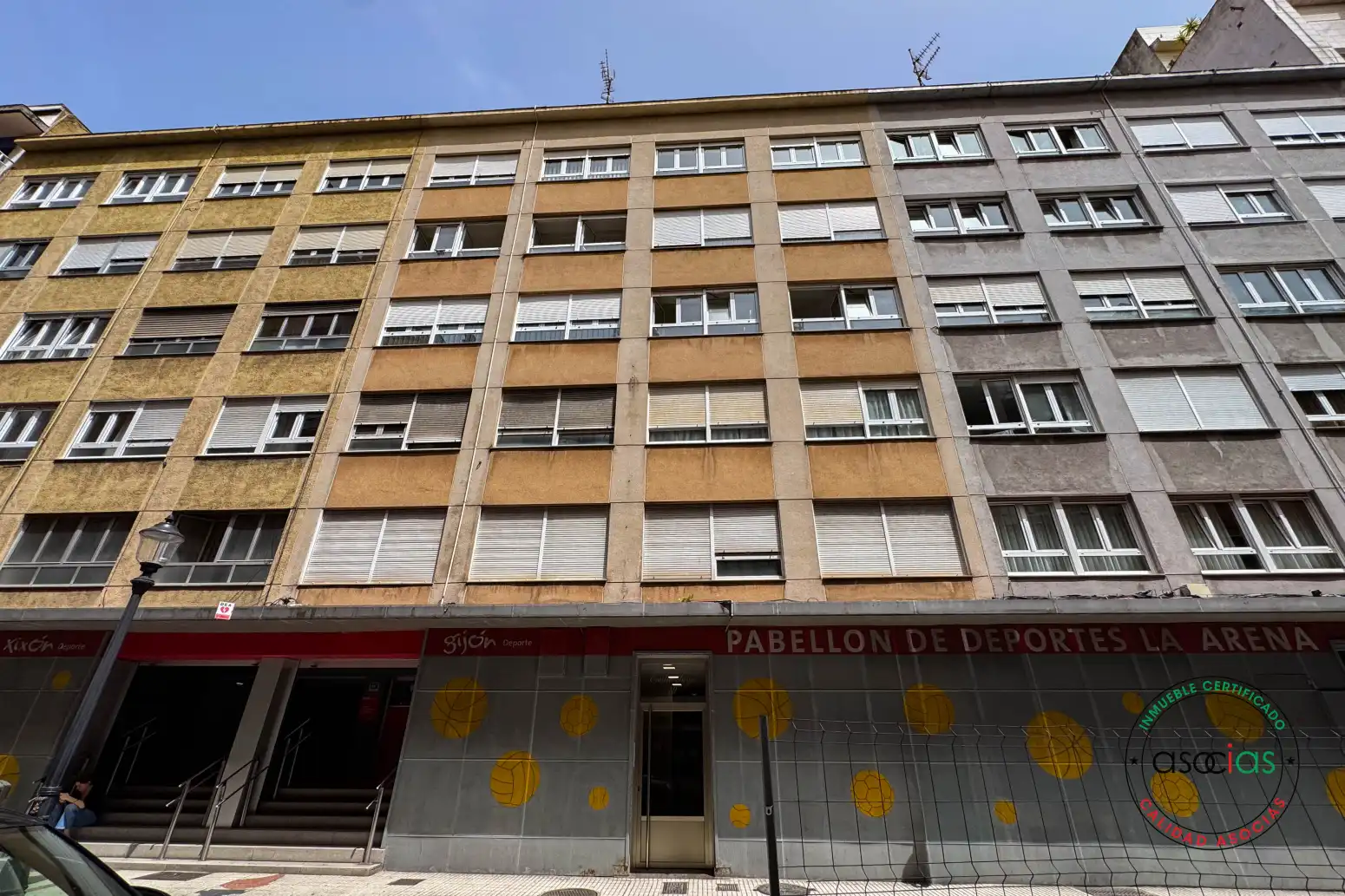 Vista exterior de Piso en venta en Gijón  con Calefacción y Trastero