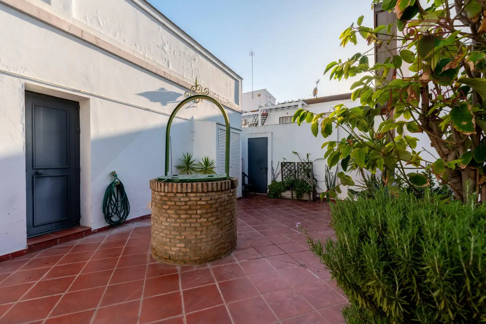 Jardí de Casa o xalet en venda en Bormujos amb Aire condicionat, Calefacció i Jardí privat