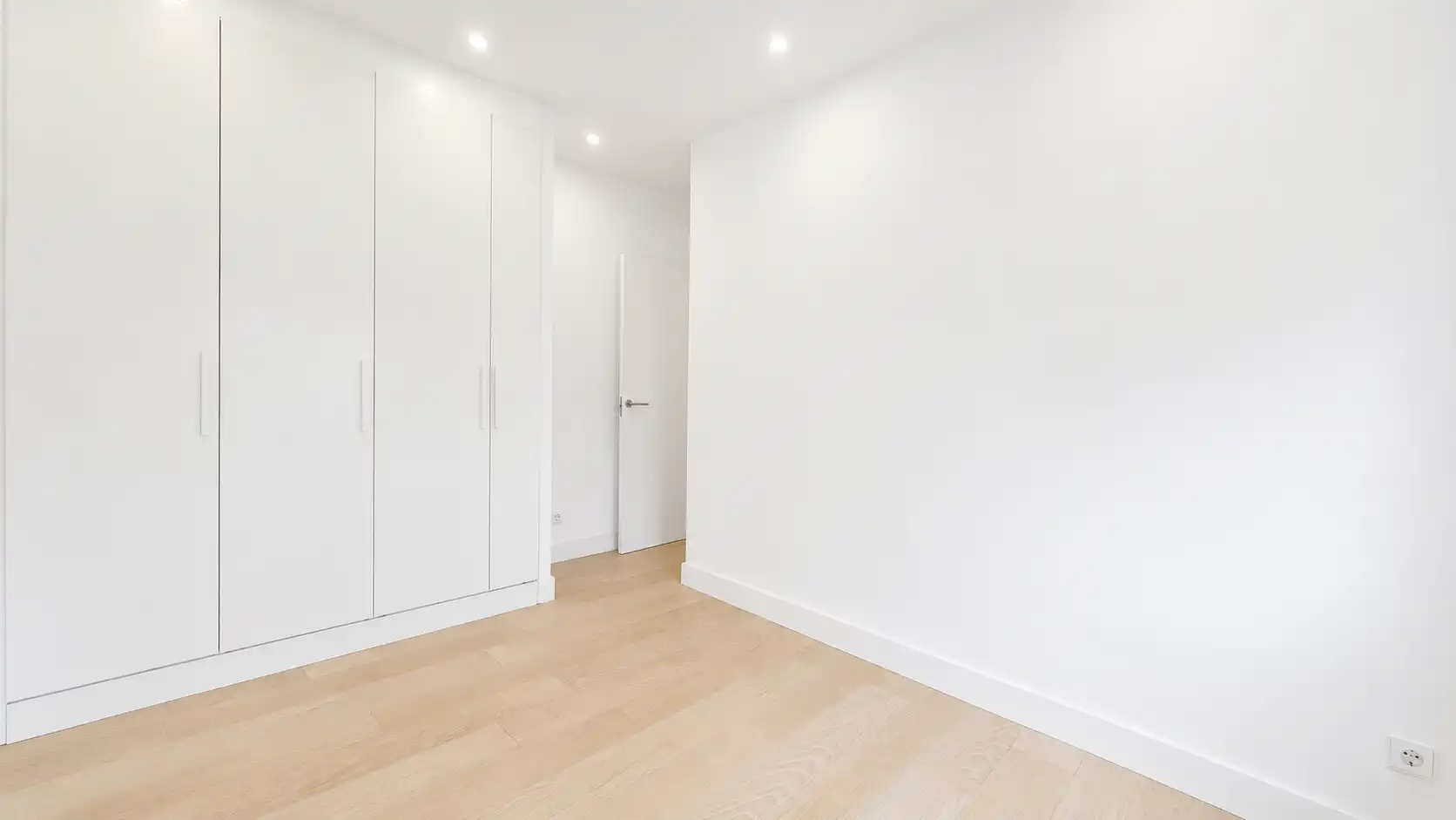 Bedroom of Flat for rent in Madrid  with Heating, Storage room and Oven