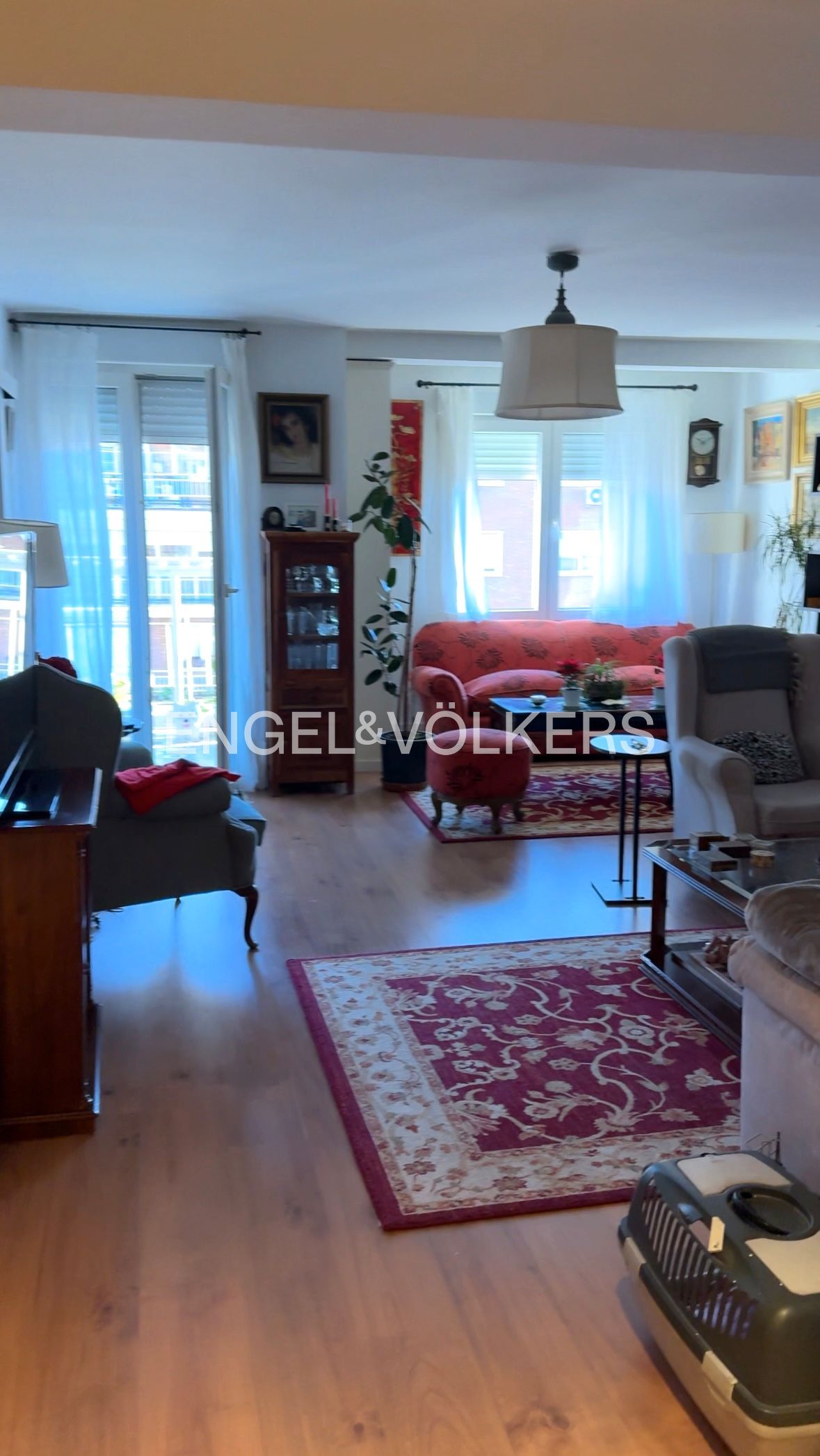 Sala d'estar de Apartament en venda en  Madrid Capital amb Aire condicionat, Calefacció i Terrassa