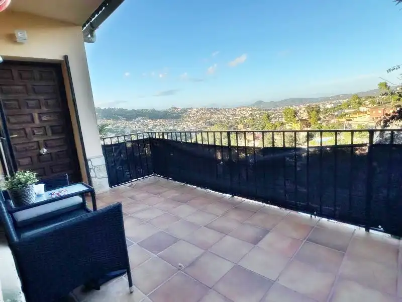 Houses for sale in Sant Vicenç Dels Horts
