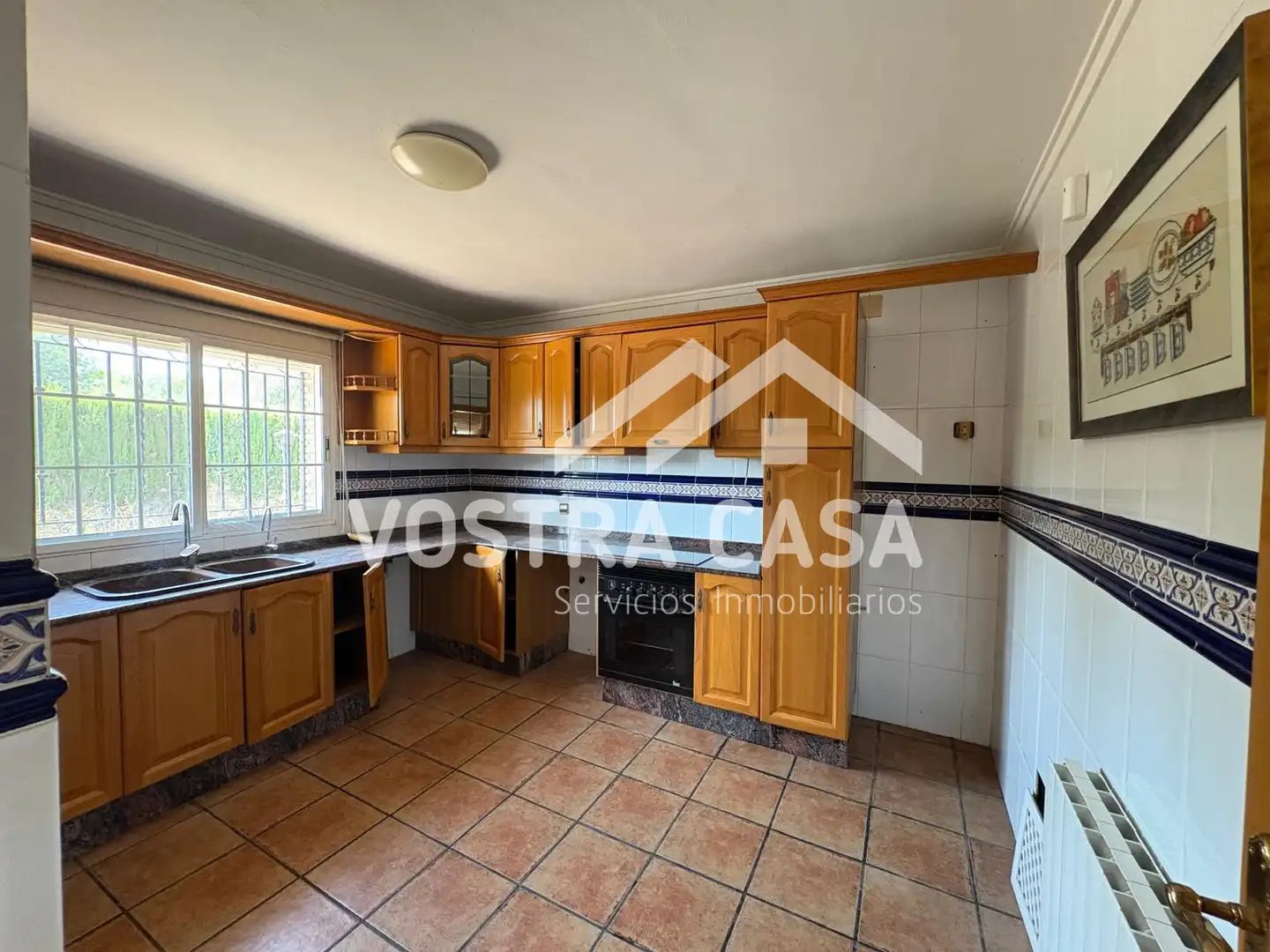 Kitchen of Flat for sale in Chiva  with Alarm