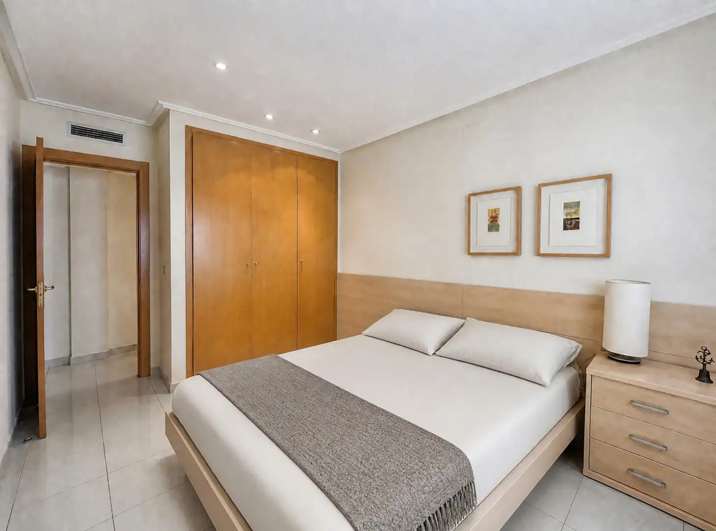 Bedroom of Flat for sale in Roses  with Air Conditioner, Heating and Terrace