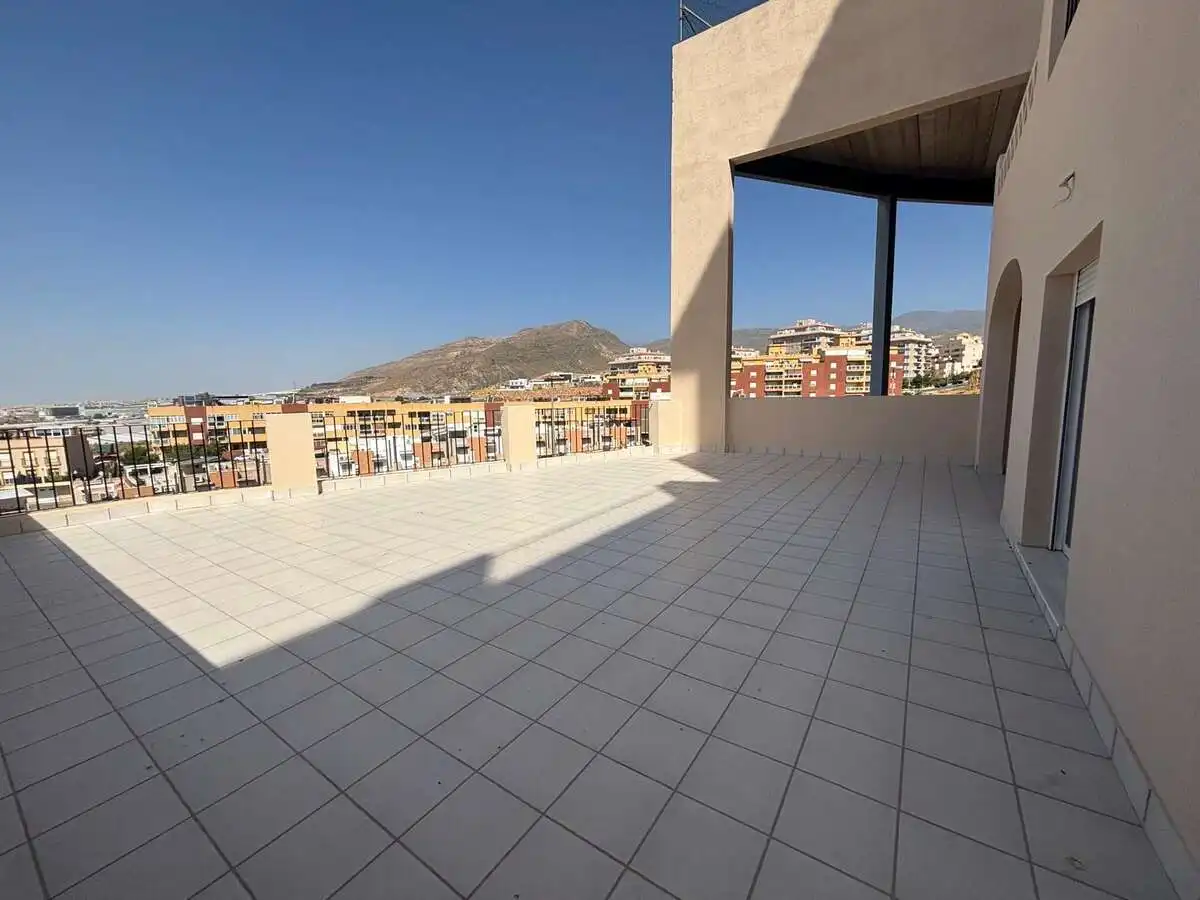 Terrassa de Pis en venda en Roquetas de Mar amb Aire condicionat, Terrassa i Piscina comunitària