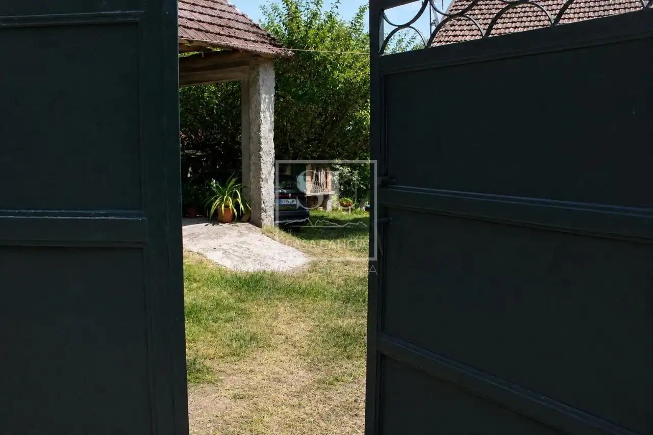 House with garden for sale in Salceda de Caselas, imagen 2