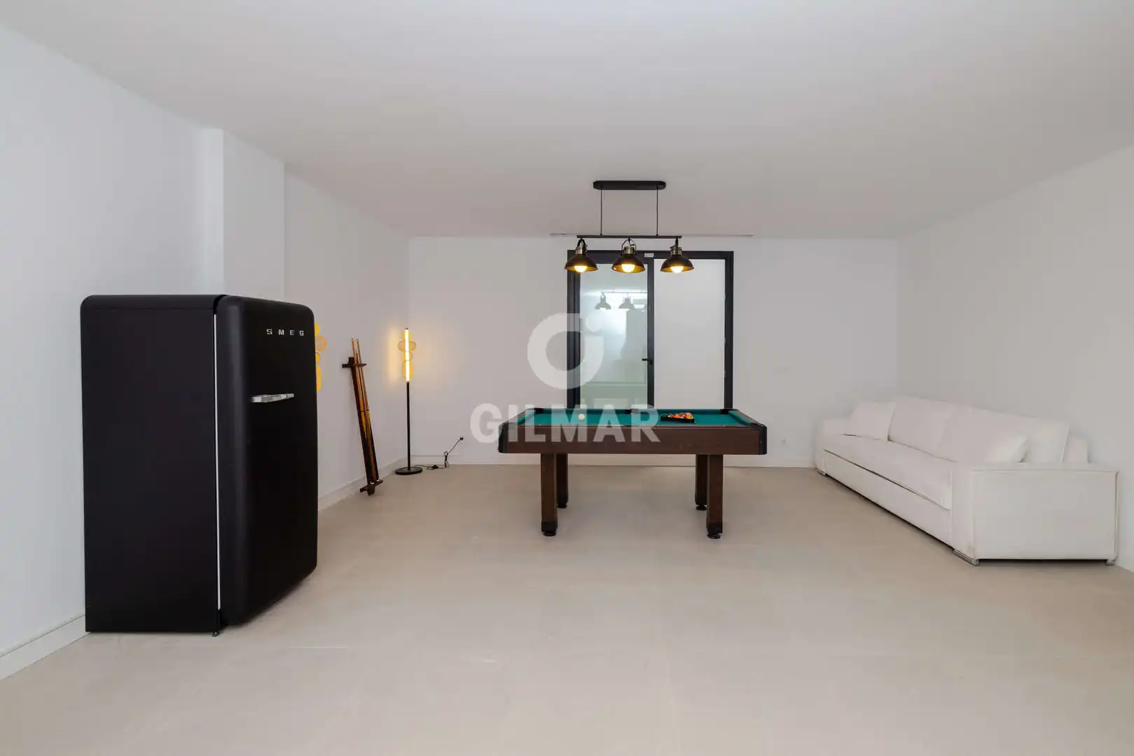 Casa adosada en venta en Estepona con Calefacción, Jardín privado y Piscina