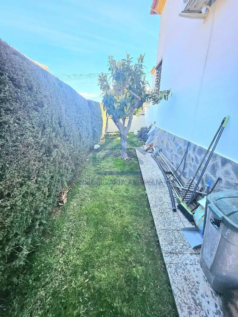 Jardín de Casa o chalet en venta en Ogíjares con Aire acondicionado, Calefacción y Jardín privado