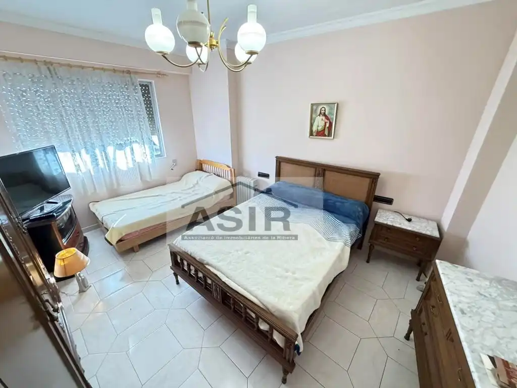 Dormitori de Casa o xalet en venda en Alzira amb Aire condicionat i Terrassa