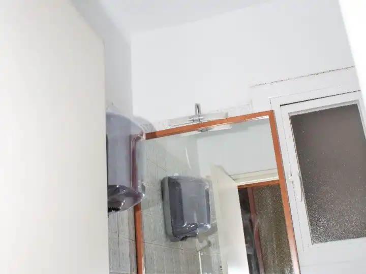 Bany de Oficina en venda en Elda amb Aire condicionat i Calefacció