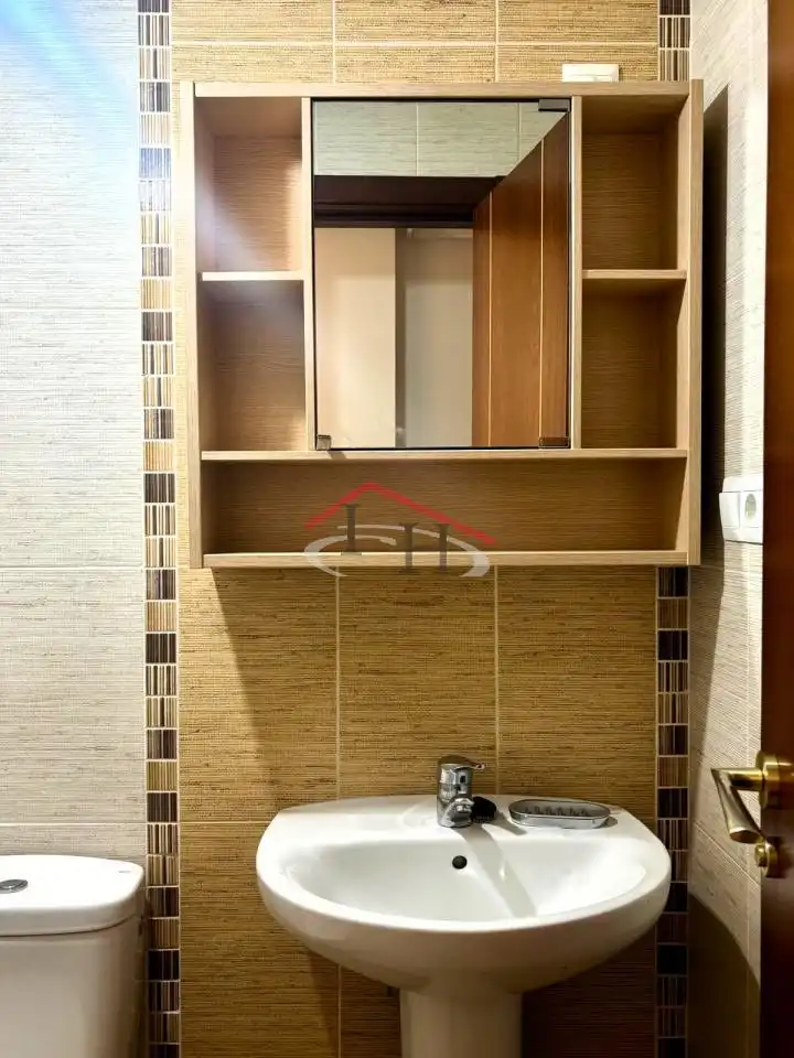 Baño de Apartamento en venta en San Andrés del Rabanedo con Calefacción, Parquet y Terraza