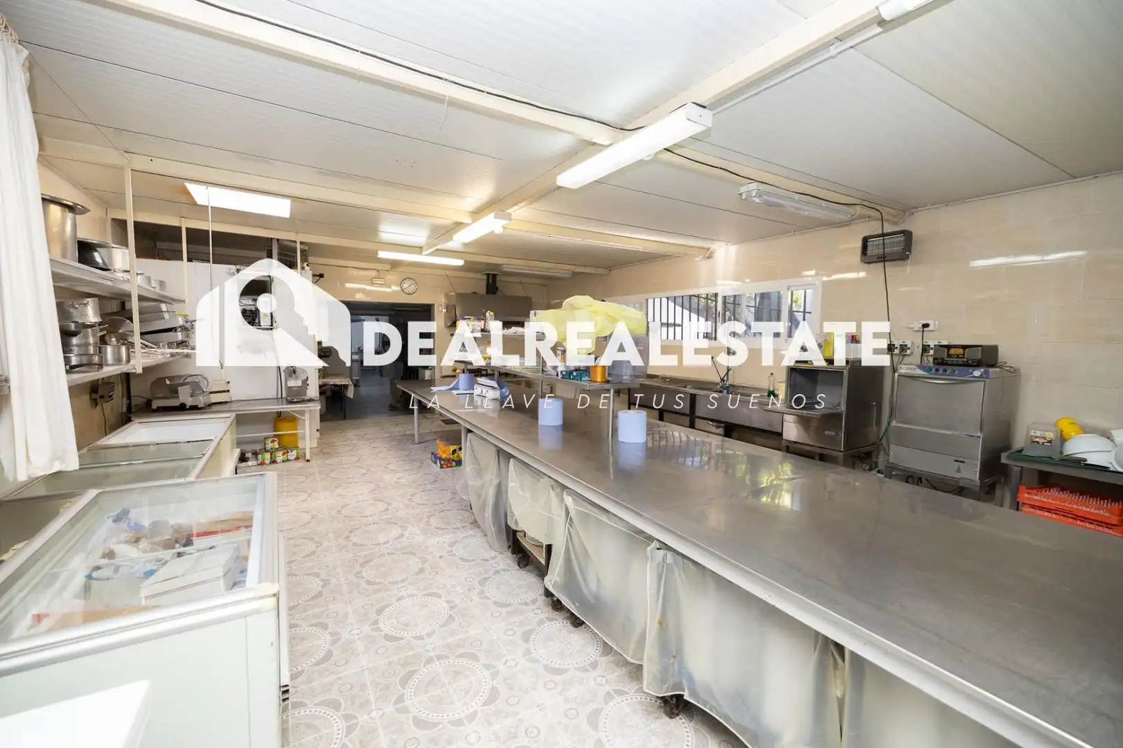 Local en venta en Calle FRAY LEOPOLDO ALPANDEIRE, Torre de la Reina