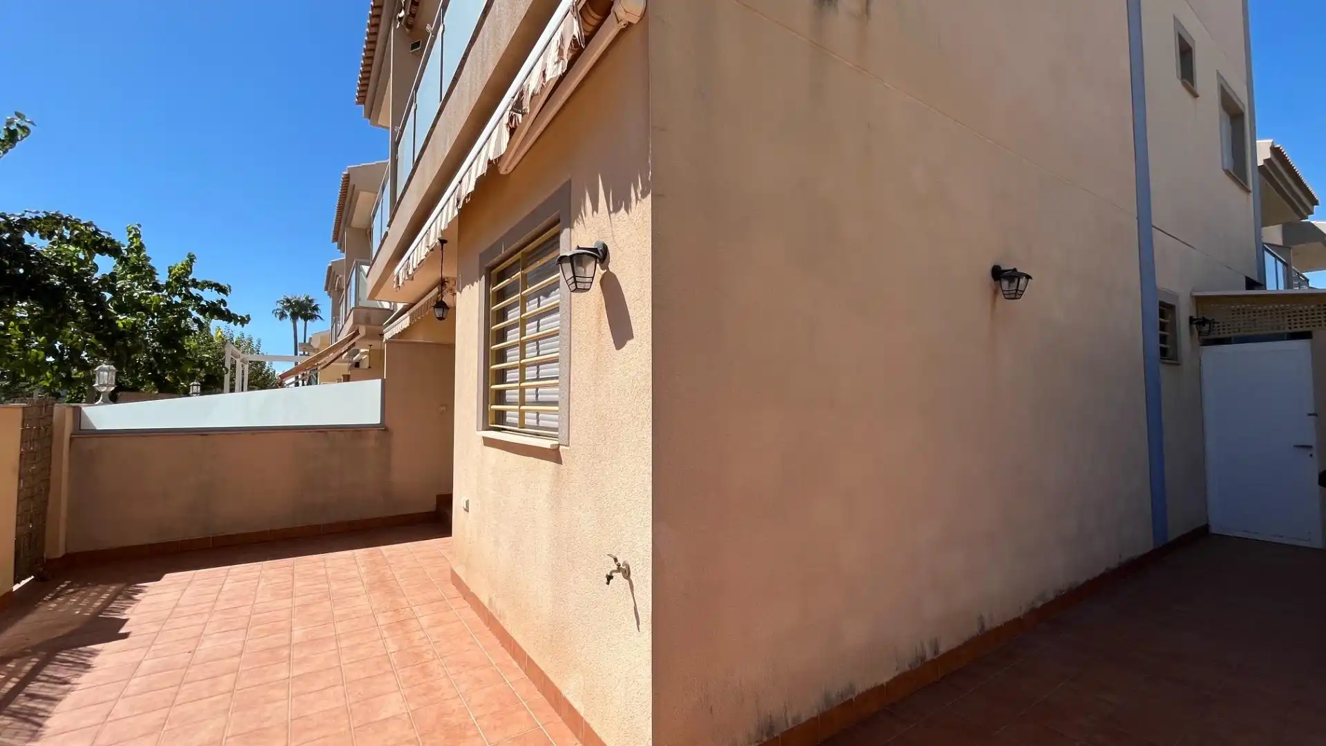 Terrassa de Planta baixa de lloguer en Pilar de la Horadada amb Aire condicionat, Jardí privat i Traster