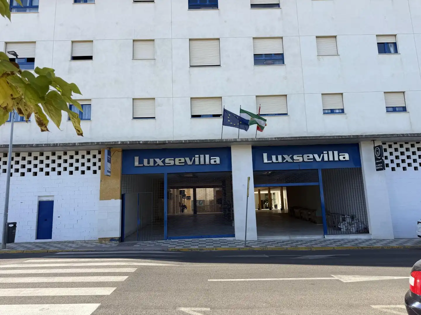 Vista exterior de Pis en venda en Bormujos amb Aire condicionat i Piscina comunitària