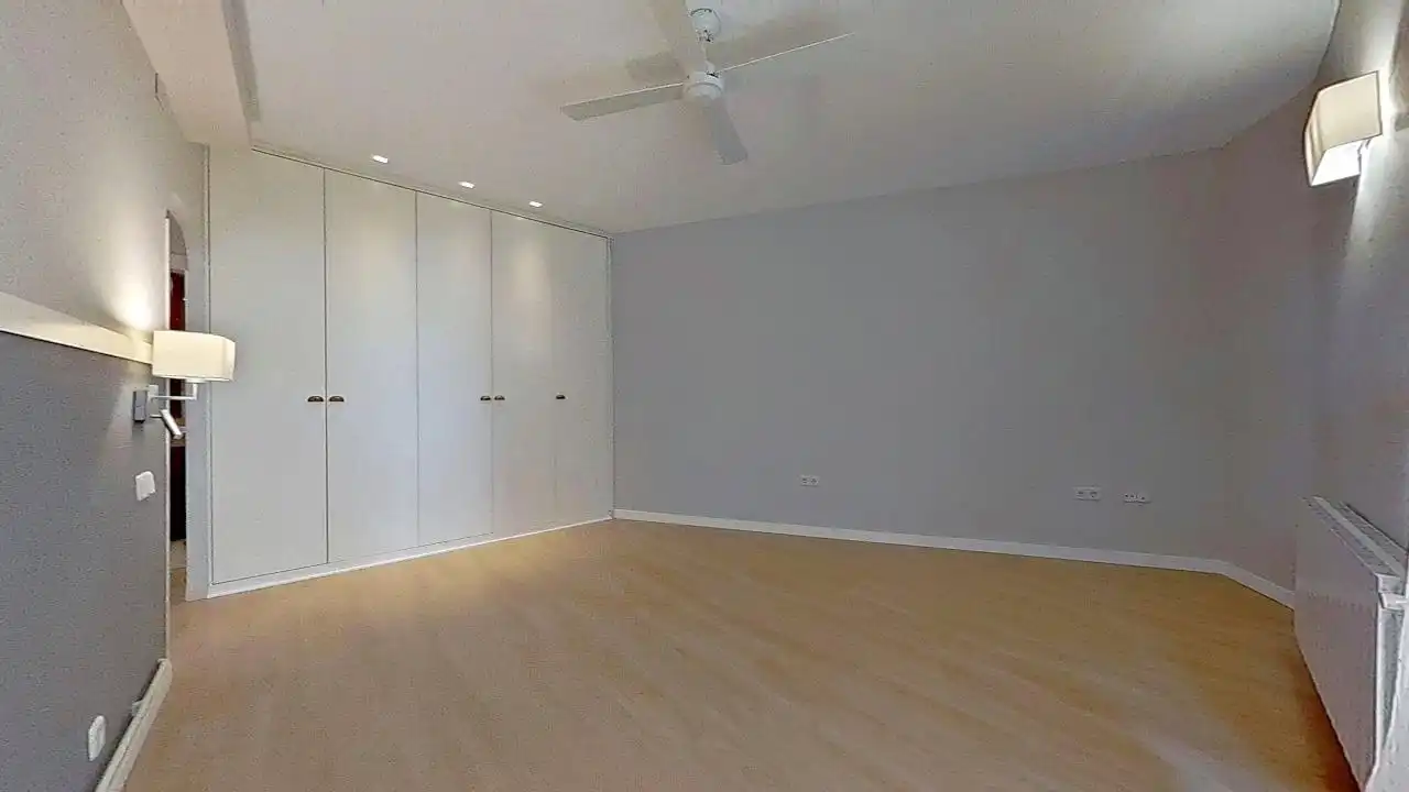 Habitación de Piso en venta en Barcelona con Aire acondicionado, Calefacción y Amueblado