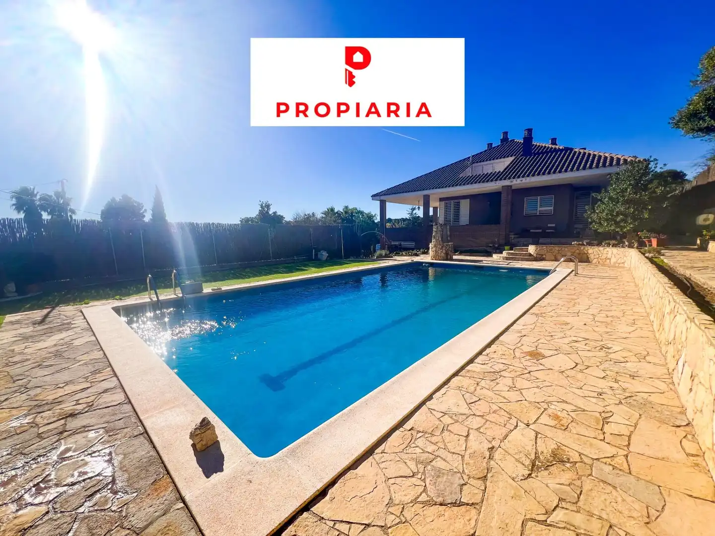 Piscina de Casa o chalet en venta en Pallejà con Aire acondicionado, Calefacción y Jardín privado