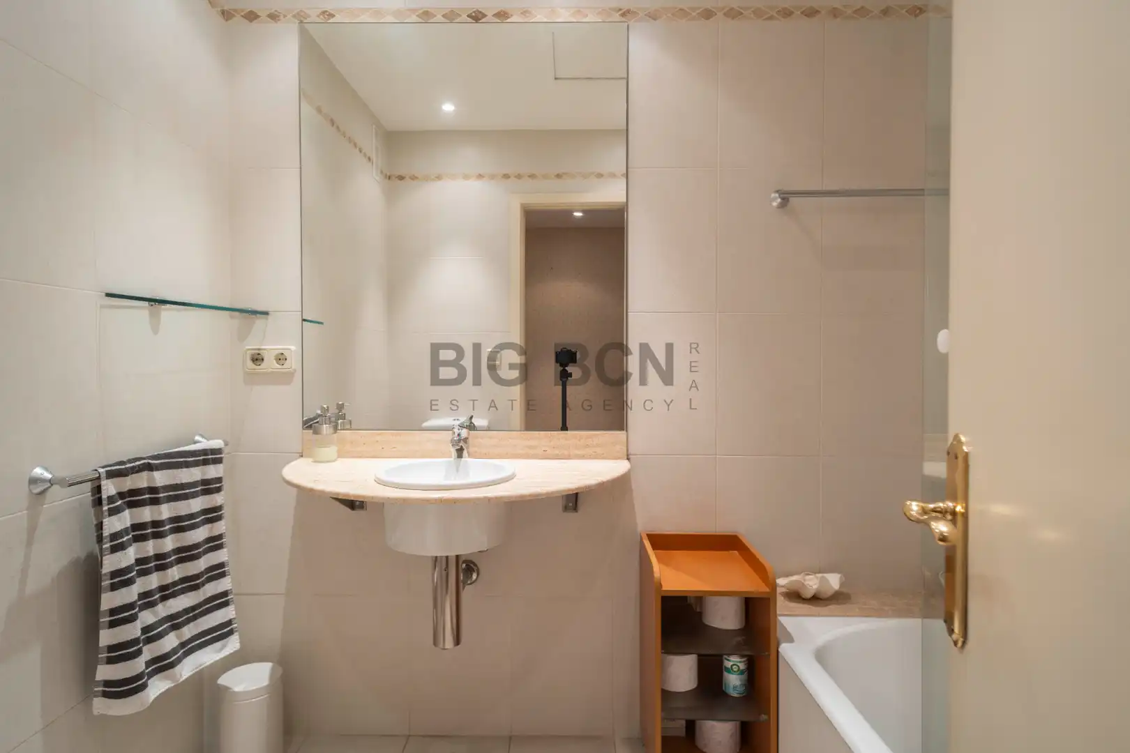 Baño de Piso en venta en Barcelona con Aire acondicionado, Calefacción y Parquet