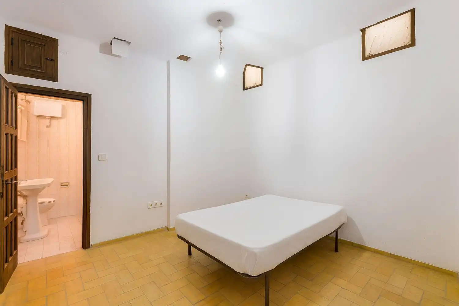 Schlafzimmer von Einfamilien-Reihenhaus zum Verkauf in Benidorm mit Klimaanlage, Terrasse und Abstellraum