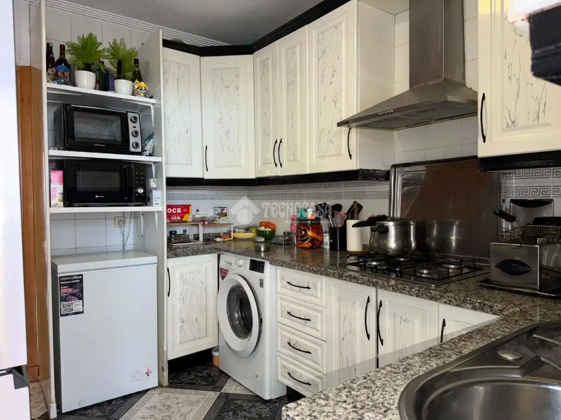 Cocina de Casa adosada en venta en Sevilla