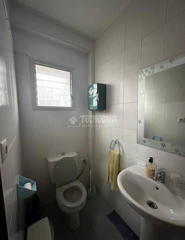 Piso en Venta en C. Doña María Manrique en Los Guindos - Parque Mediterráneo - Santa Paula