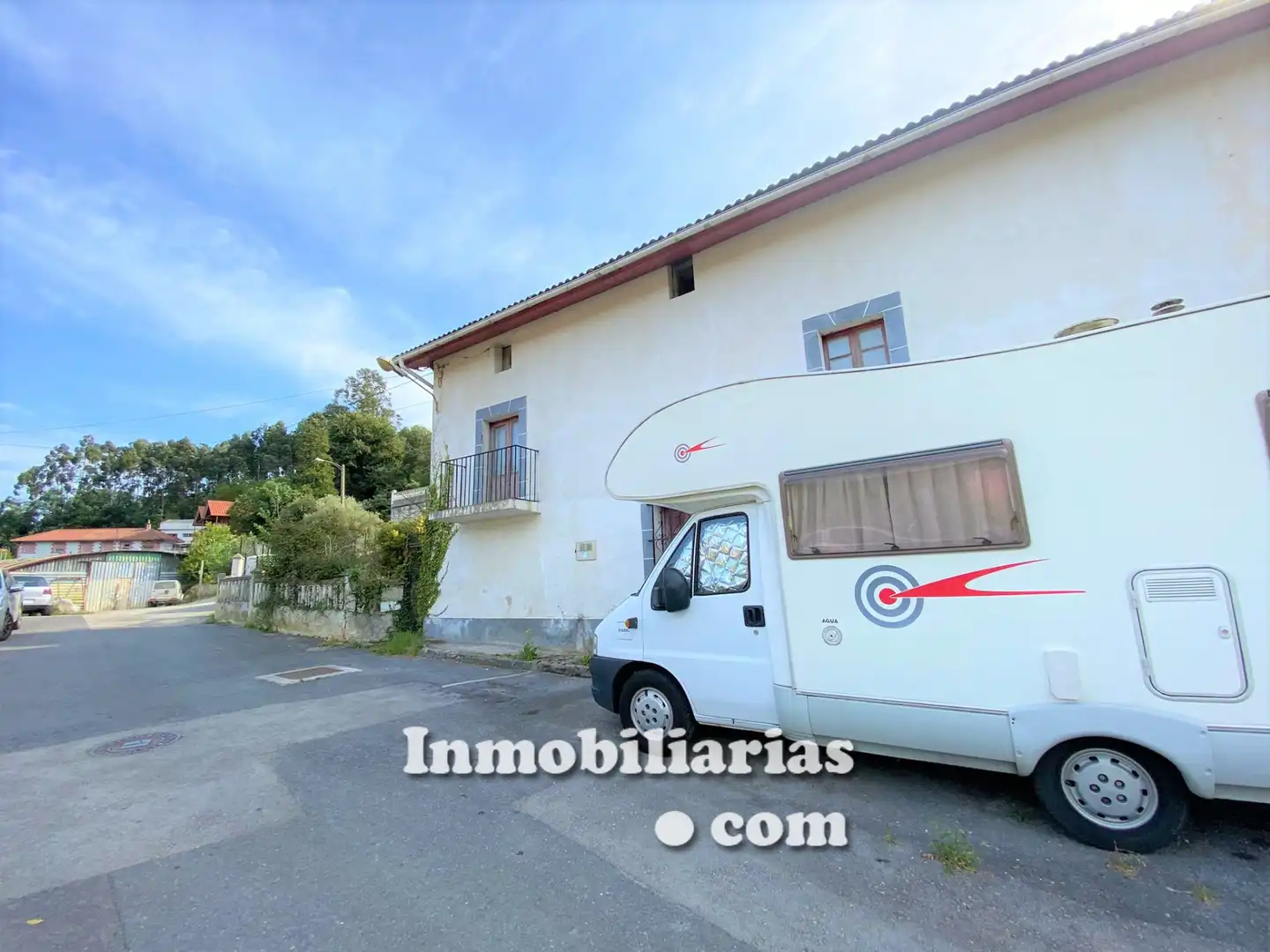 Vista exterior de Finca rústica en venta en Castro-Urdiales con Calefacción, Jardín privado y Terraza