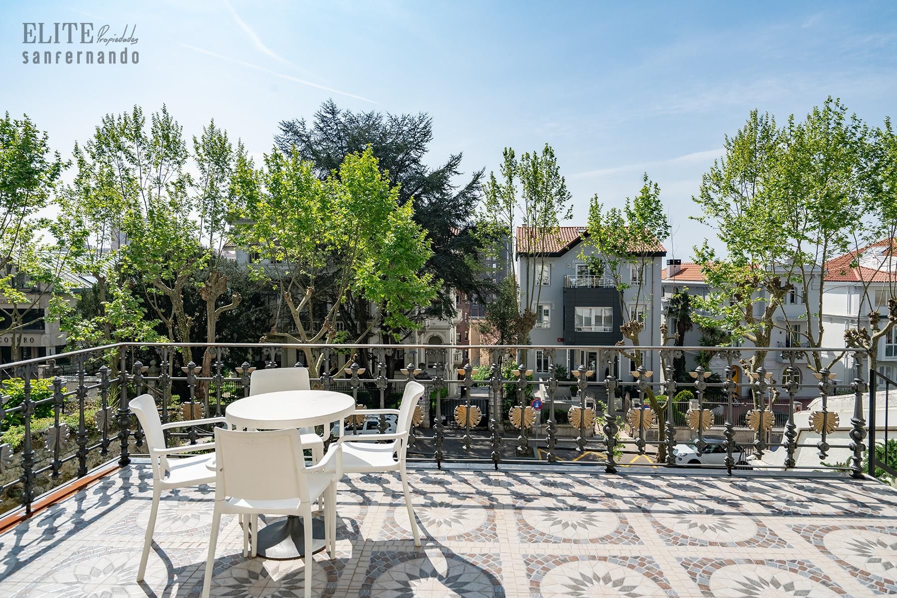 Terrassa de Apartament en venda en Santander