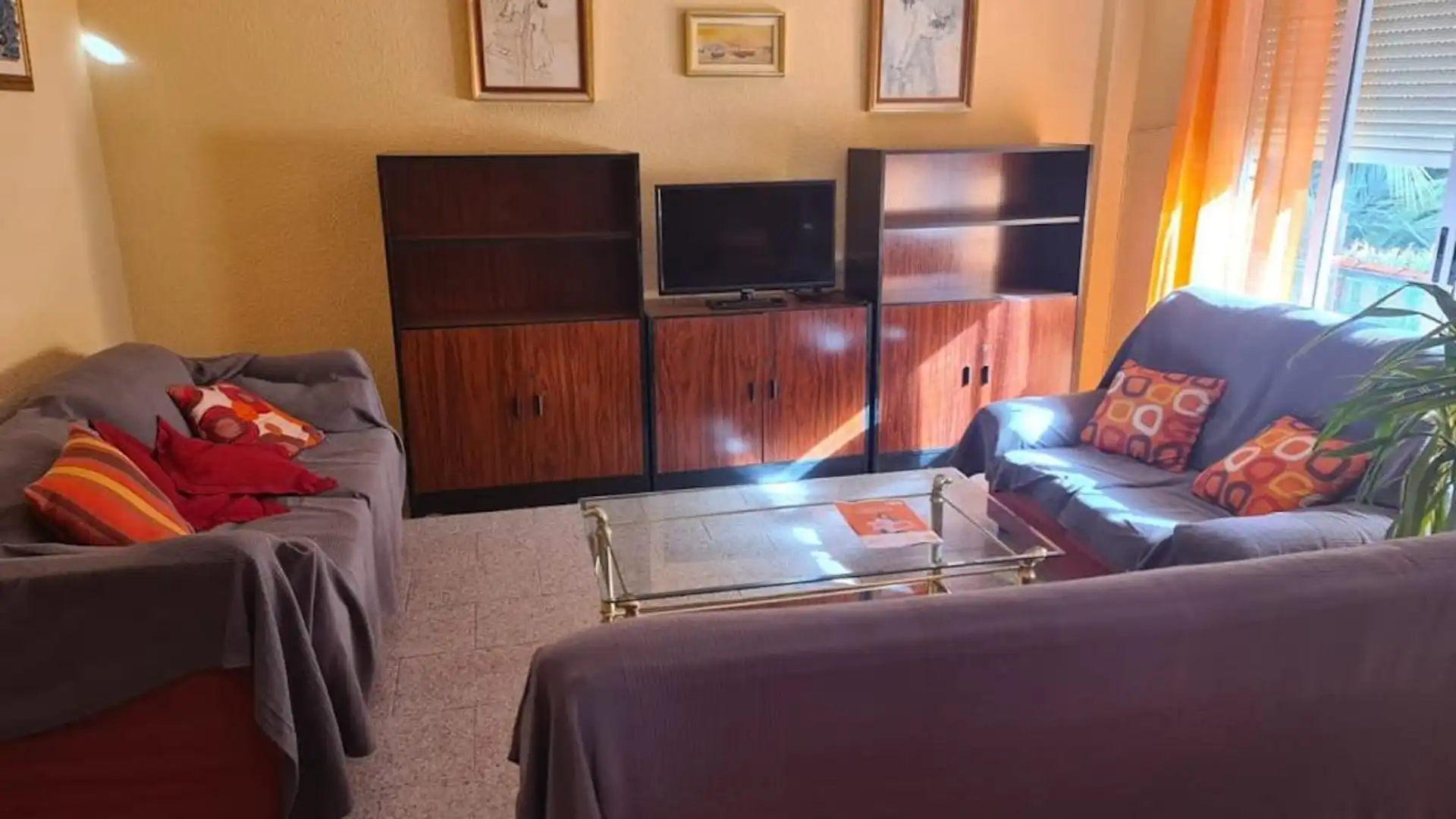 Piso de alquiler en Carrer del Falutx, Les Tendetes - Avenida Burjassot