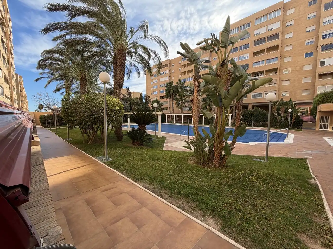 Piscina de Pis en venda en Alicante / Alacant amb Aire condicionat, Calefacció i Traster