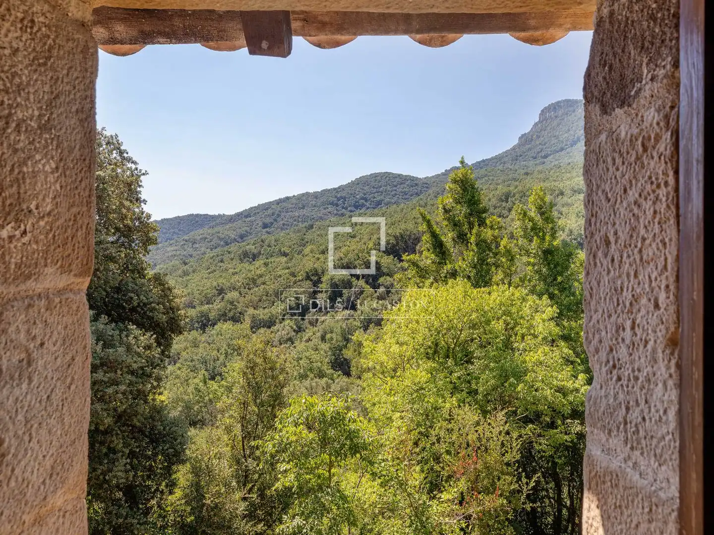 Country house zum Verkauf in Les Planes d'Hostoles