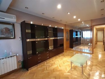 Flat with lift for sale in Calle Juan Muñoz