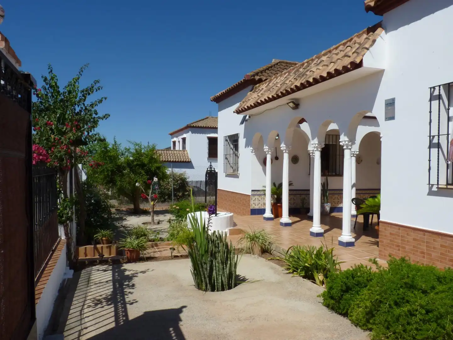 Garden of Houses for sale in Montellano  with Air Conditioner, Heating and Private garden