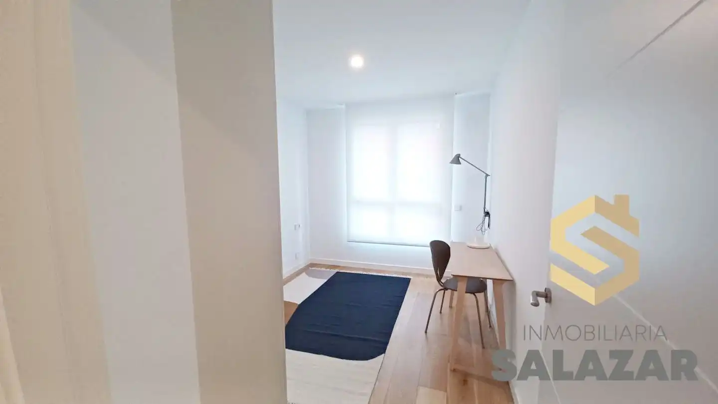 Habitación de Piso de alquiler en Bilbao  con Calefacción, Terraza y Balcón