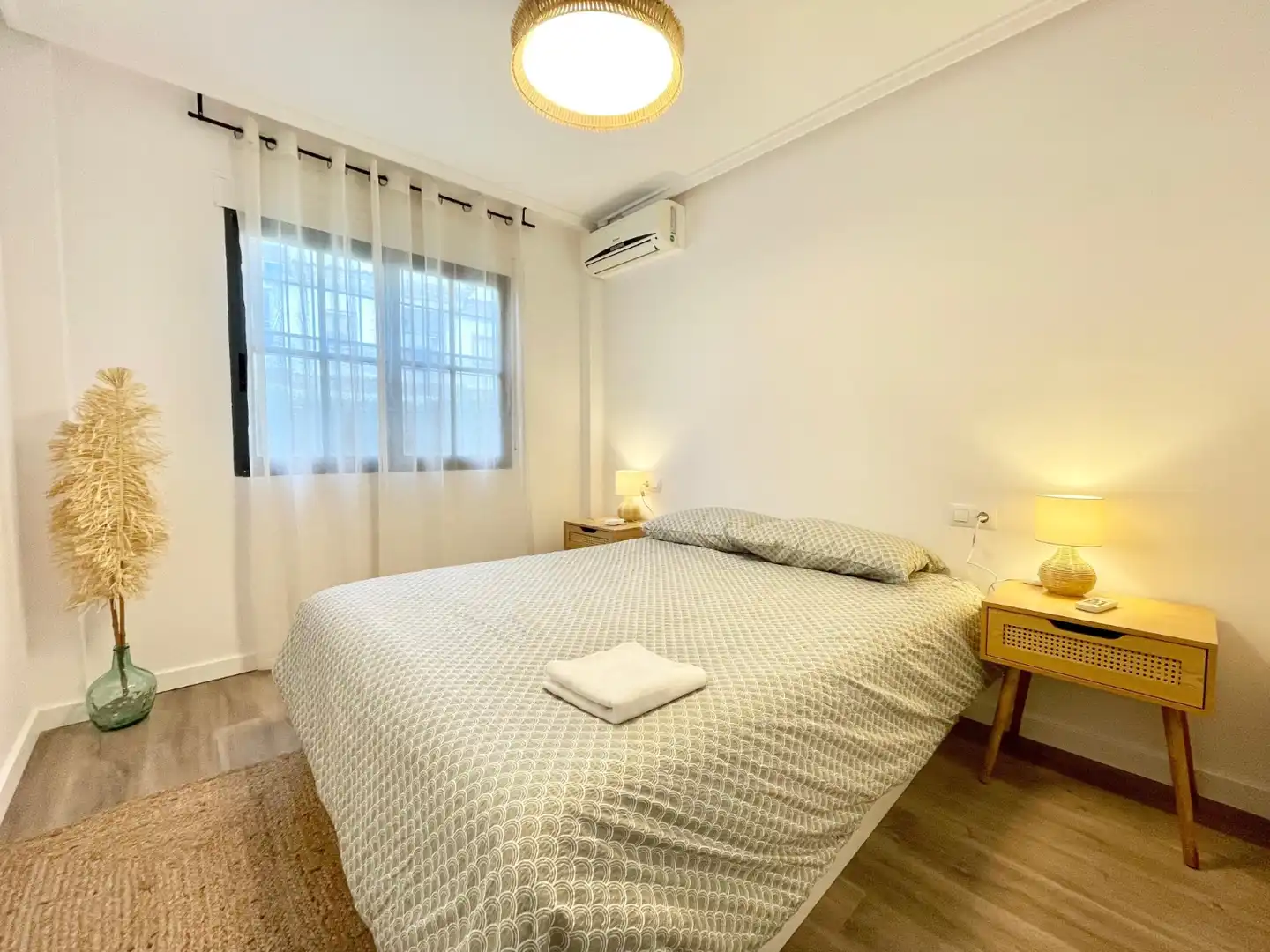 Bedroom of Ground floor for rent in Torrevieja  with Air Conditioner, Heating and Private garden