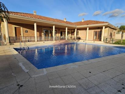 Swimming pool of House or chalet for sale in Villamayor  with Heating, Private garden and Swimming Pool