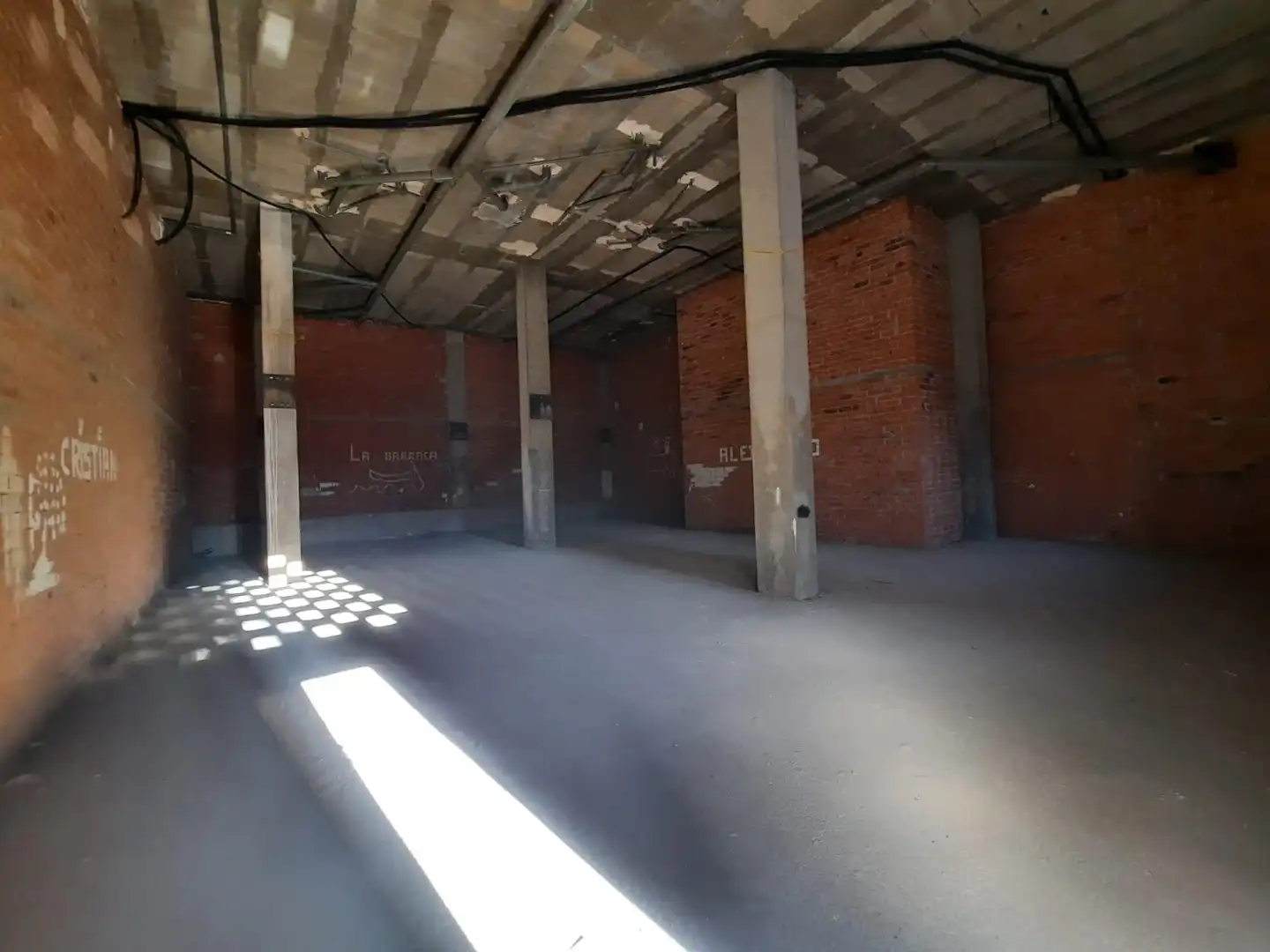 Local comercial de lloguer a Carrer de Alcudia de Veo 3, imagen 4