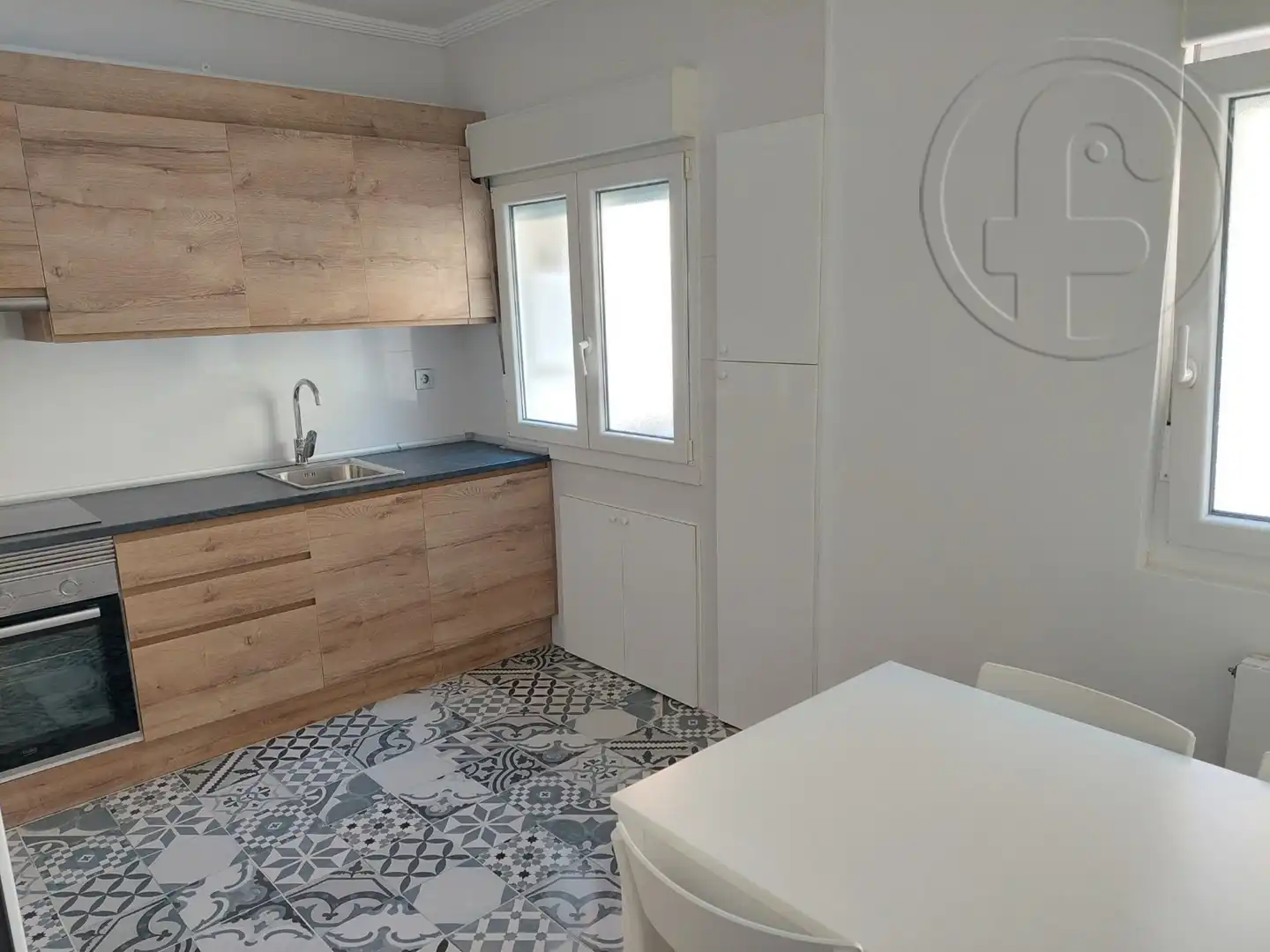 Flat for rent in Calle Tantín, 16, Centro - Ayuntamiento