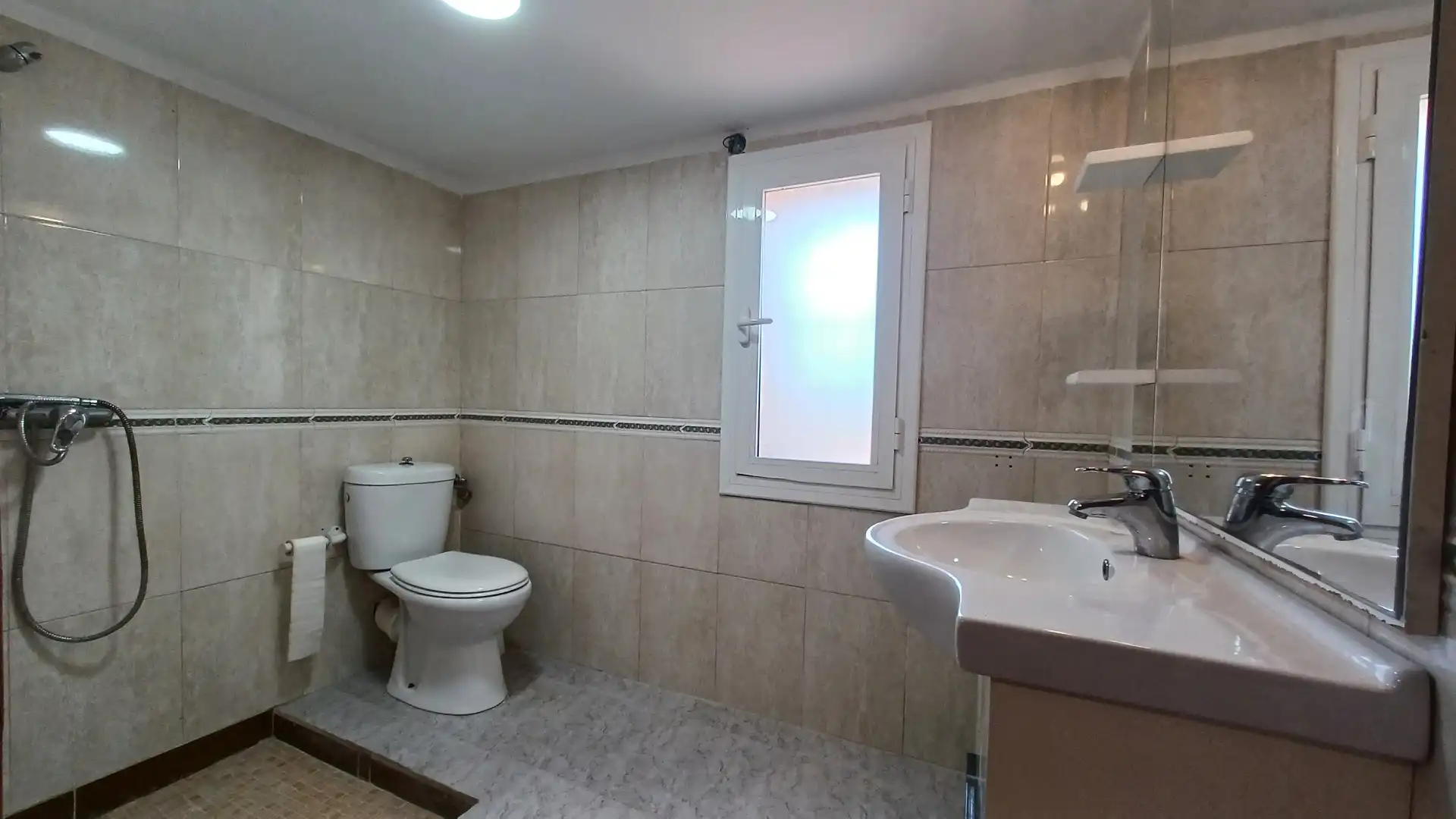 Bany de Casa o xalet en venda en Sant Pere de Riudebitlles amb Calefacció, Jardí privat i Terrassa