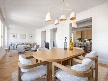 Apartament amb ascensor en venda a Calle de José Ortega y Gasset