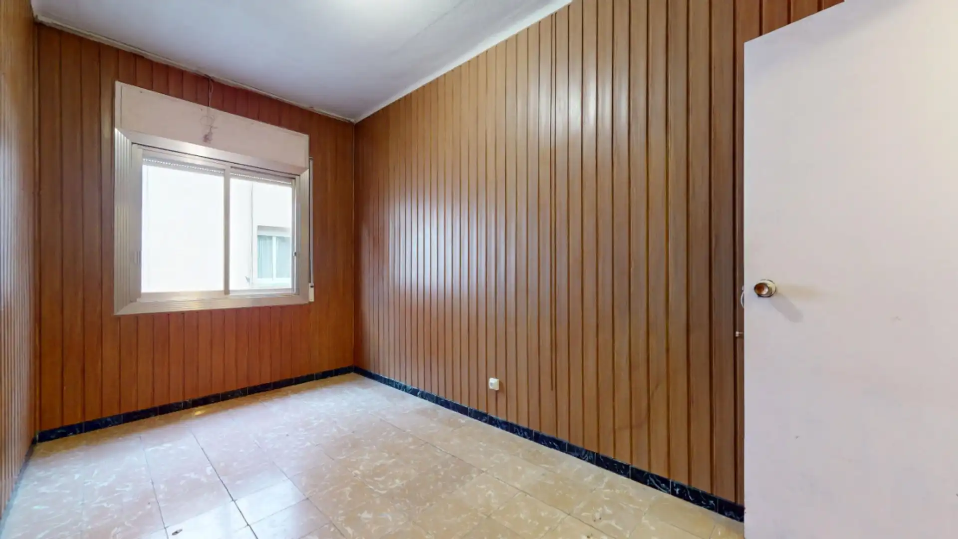 Habitación de Ático en venta en Barcelona con Balcón